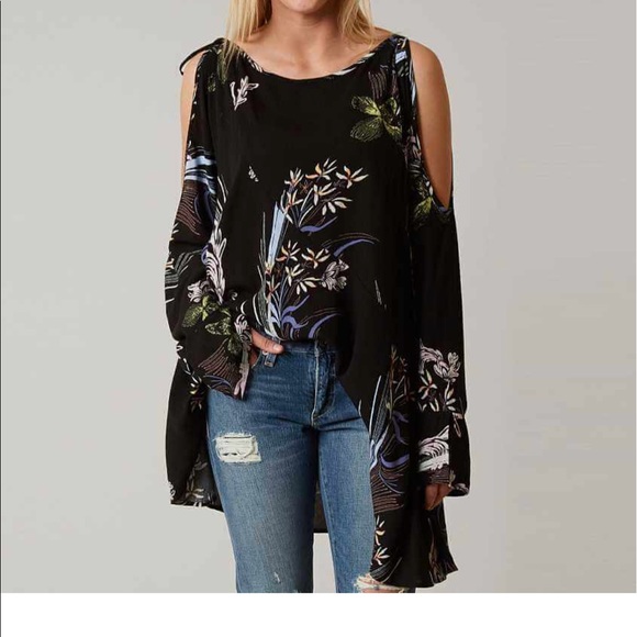 black cold shoulder tunic top